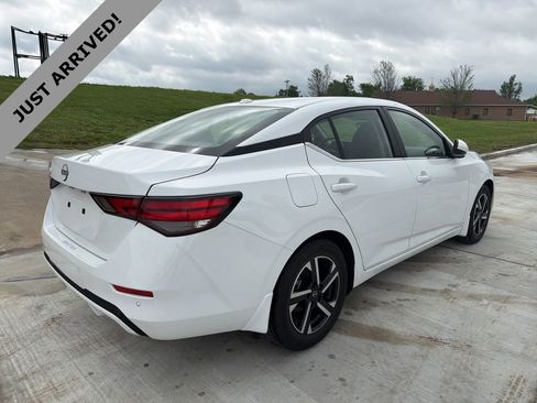 Certified 2025 Nissan Sentra SV w/ Trunk Package image 5