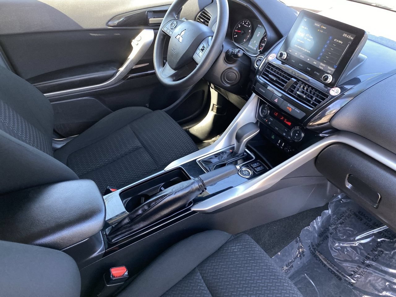 Used 2024 Mitsubishi Eclipse Cross AWD image 9
