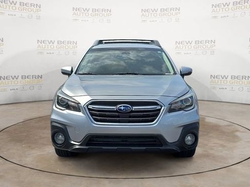 Used 2018 Subaru Outback 3.6R Limited AWD/4WD image 8