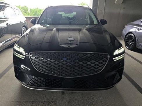 Used 2025 Genesis Electrified GV70 AWD/4WD image 11