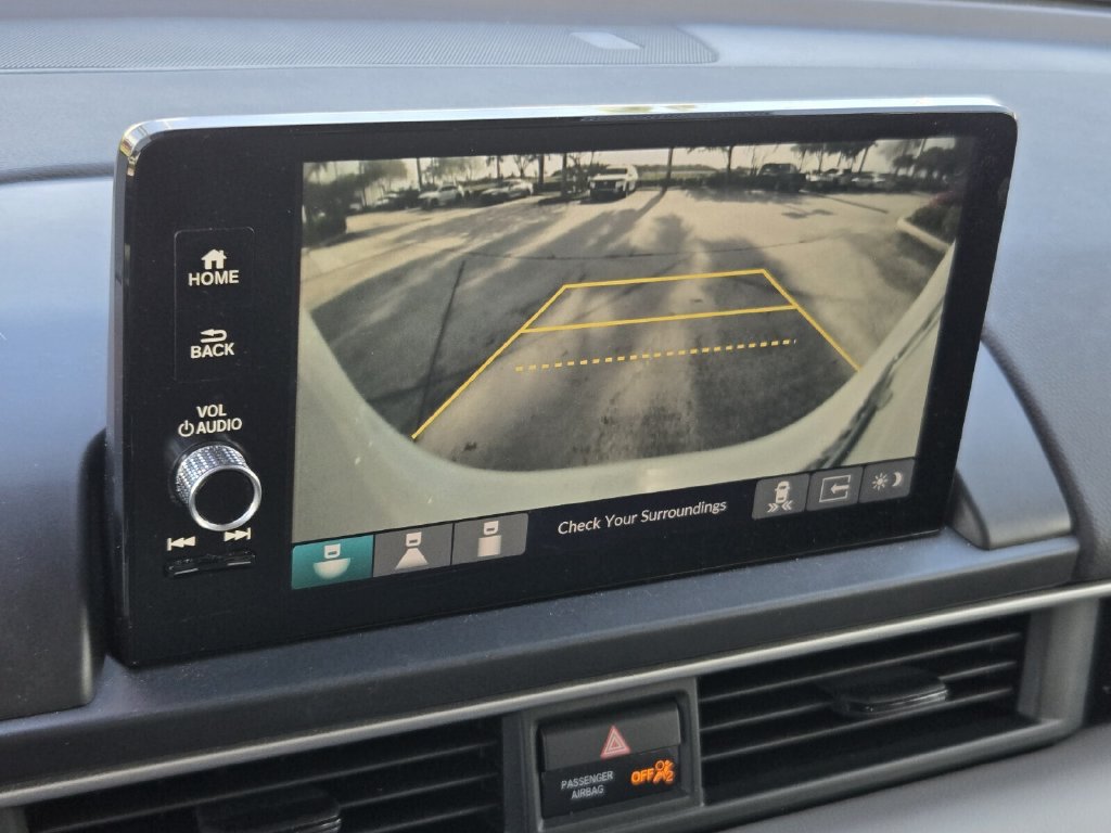 Used 2024 Honda Pilot Touring image 21