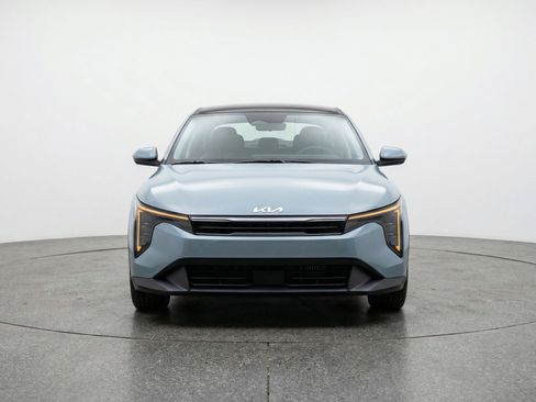 Used 2025 Kia K4 FWD image 2