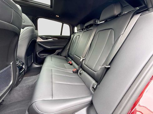 Certified 2025 BMW X4 xDrive30i AWD/4WD image 17
