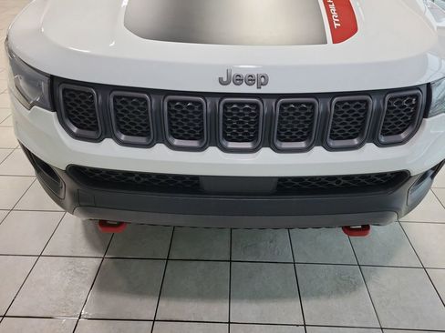 Used 2023 Jeep Compass Trailhawk w/ Trailhawk Convenience Group image 33