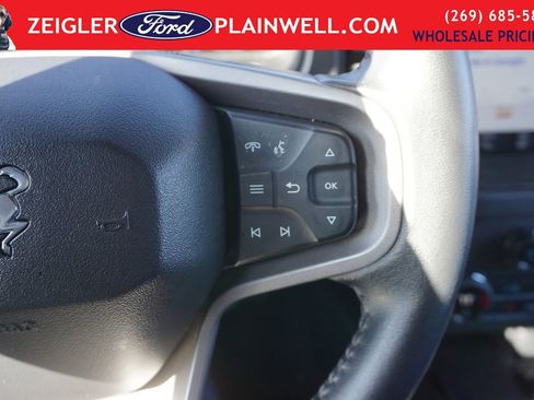 Used 2025 Ford Bronco Big Bend image 25