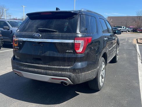 Used 2017 Ford Explorer Limited image 7