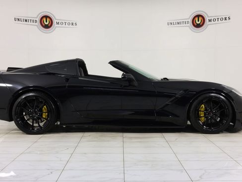 Used 2014 Chevrolet Corvette Stingray Coupe w/ 2LT Preferred Equipment Group RWD image 2