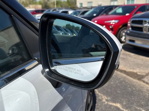New 2026 Mitsubishi Outlander SEL FWD image 41