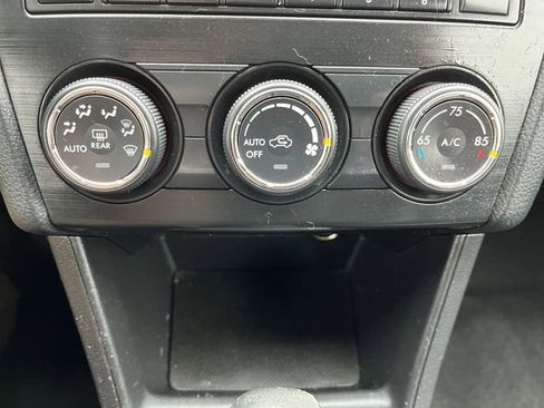 Used 2014 Subaru Crosstrek 2.0i Limited w/ Popular Package #2 image 18