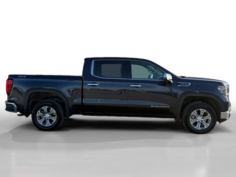Used 2025 GMC Sierra 1500 SLT AWD/4WD image 6