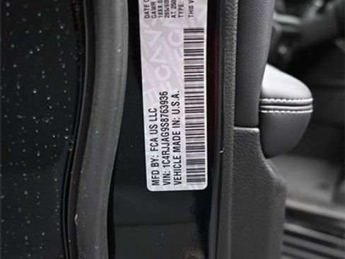 New 2025 Jeep Grand Cherokee L Altitude image 15