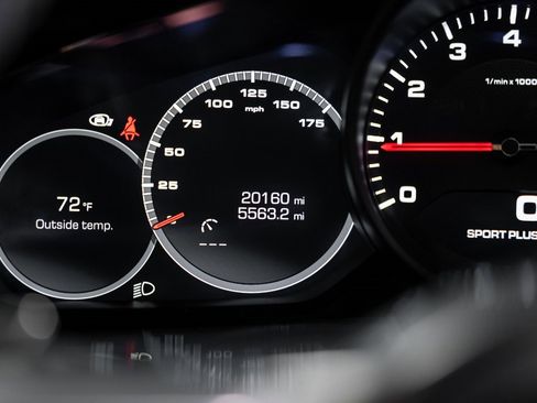 Used 2021 Porsche Cayenne Coupe image 44