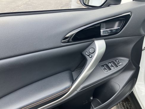 Used 2020 Mitsubishi Eclipse Cross SEL image 16