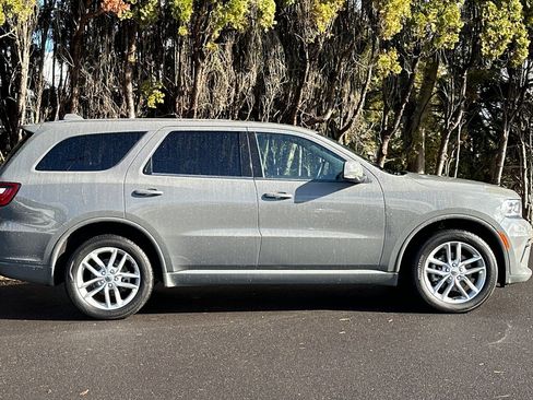 Used 2021 Dodge Durango GT image 3