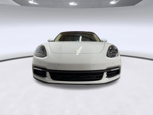 Used 2018 Porsche Panamera 4 AWD/4WD image 5