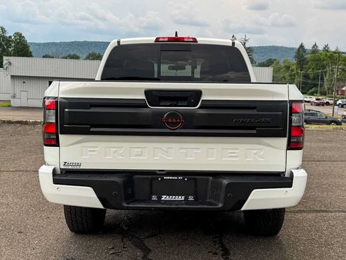 Used 2026 Nissan Frontier PRO-4X AWD/4WD image 4