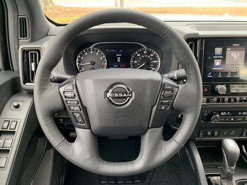 New 2026 Nissan Frontier SV w/ SV Convenience Package image 7