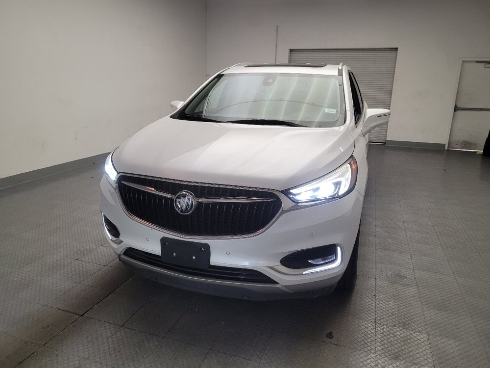 Used 2020 Buick Enclave Premium w/ Sun and Sites Package FWD image 15