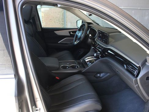 Certified 2025 Acura MDX SH-AWD w/ Technology Package image 12