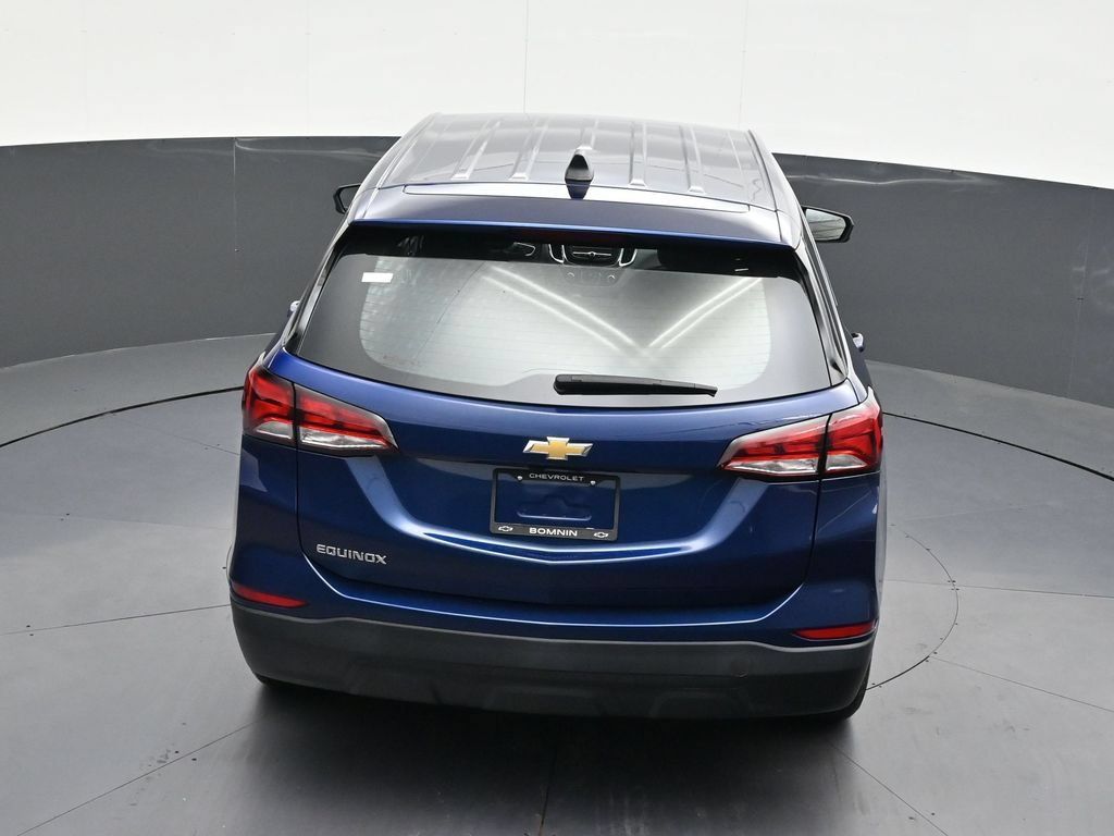 Used 2023 Chevrolet Equinox LS FWD image 18