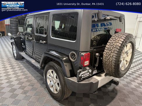 Used 2012 Jeep Wrangler Unlimited Sahara w/ Dual Top Group image 7