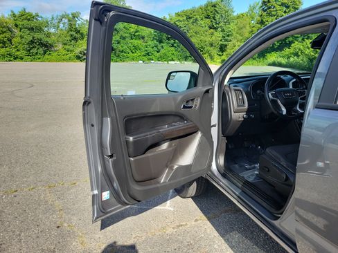 Used 2022 GMC Canyon Elevation w/ Trailering Package AWD/4WD image 15