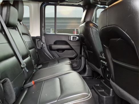 Used 2020 Jeep Wrangler Unlimited Sahara w/ Dual Top Group image 11