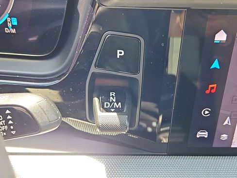 Certified 2025 Porsche Cayenne Coupe AWD/4WD image 35