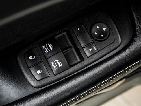 Used 2023 Dodge Challenger SRT Hellcat w/ Driver Convenience Group image 39