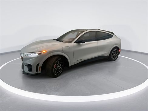 Used 2022 Ford Mustang Mach-E GT image 8