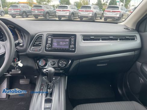 Used 2018 Honda HR-V LX image 15
