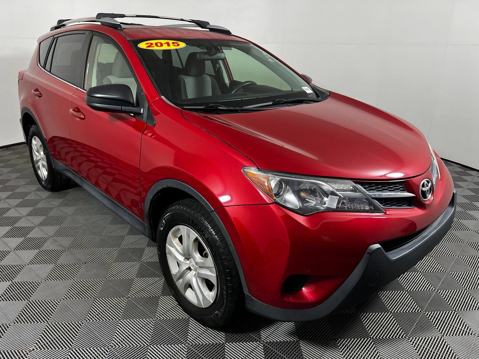 Used 2014 Toyota RAV4 LE FWD image 3