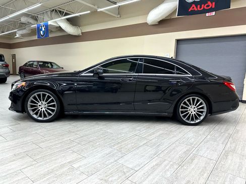 Used 2015 Mercedes-Benz CLS 400 w/ Premium 2 Package image 10