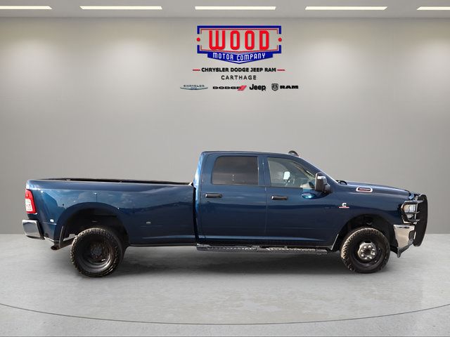 Used 2023 RAM 3500 Tradesman w/ Chrome Appearance Group AWD/4WD image 2