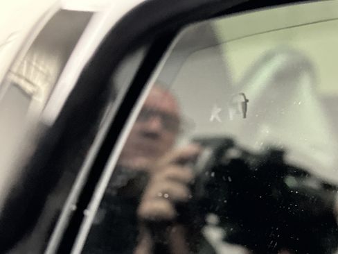 Used 2023 GMC Yukon XL AT4 image 6