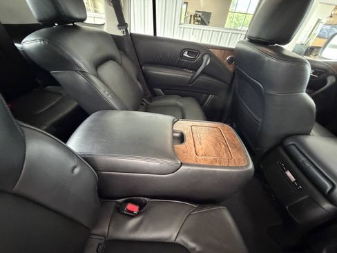 Used 2024 Nissan Armada SL w/ Captain's Chairs Package AWD/4WD image 46