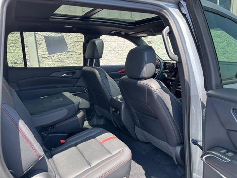 Used 2024 Chevrolet Traverse RS w/ LPO, Floor Liner Package AWD/4WD image 12