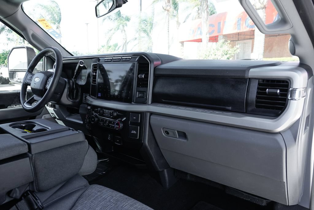Used 2023 Ford F250 XLT w/ XLT Premium Package AWD/4WD image 39