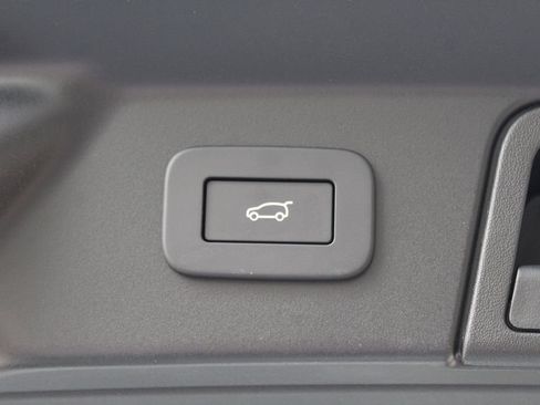 New 2026 Land Rover Range Rover Velar S AWD/4WD image 43
