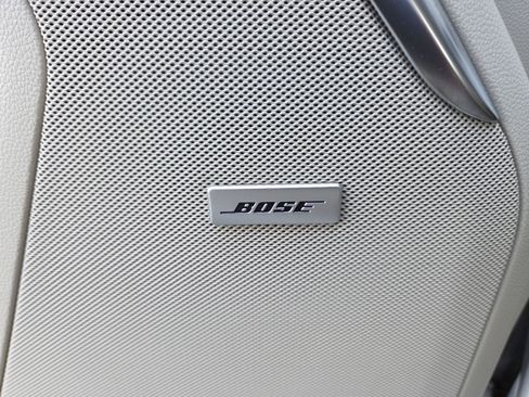 Used 2022 GMC Yukon XL Denali image 12