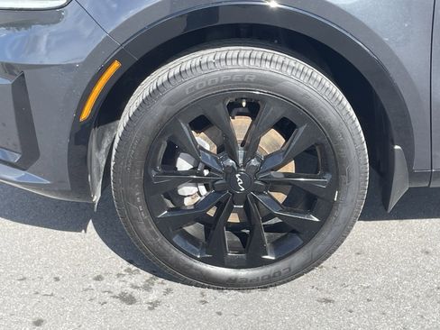 Used 2022 Kia Sorento SX AWD/4WD image 11