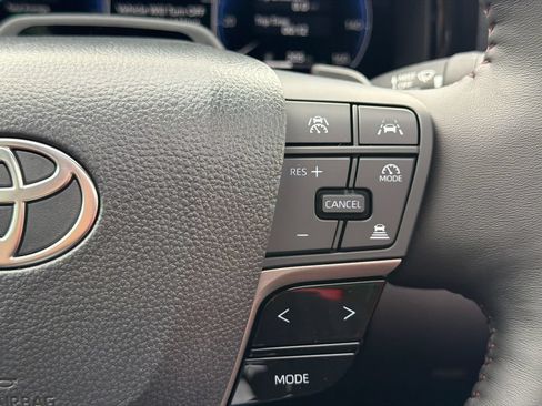 New 2026 Toyota Camry Hybrid FWD image 26