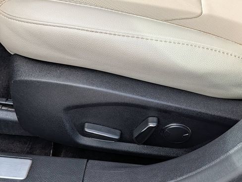 Used 2018 Ford Fusion Titanium FWD image 27