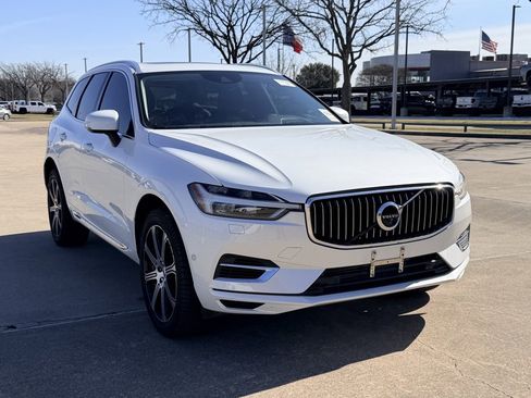 Used 2018 Volvo XC60 T8 Inscription w/ Advanced Package image 3