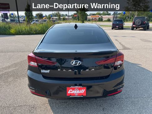Used 2019 Hyundai Elantra SEL FWD image 5