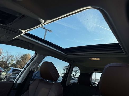 Used 2019 Subaru Forester Touring image 15