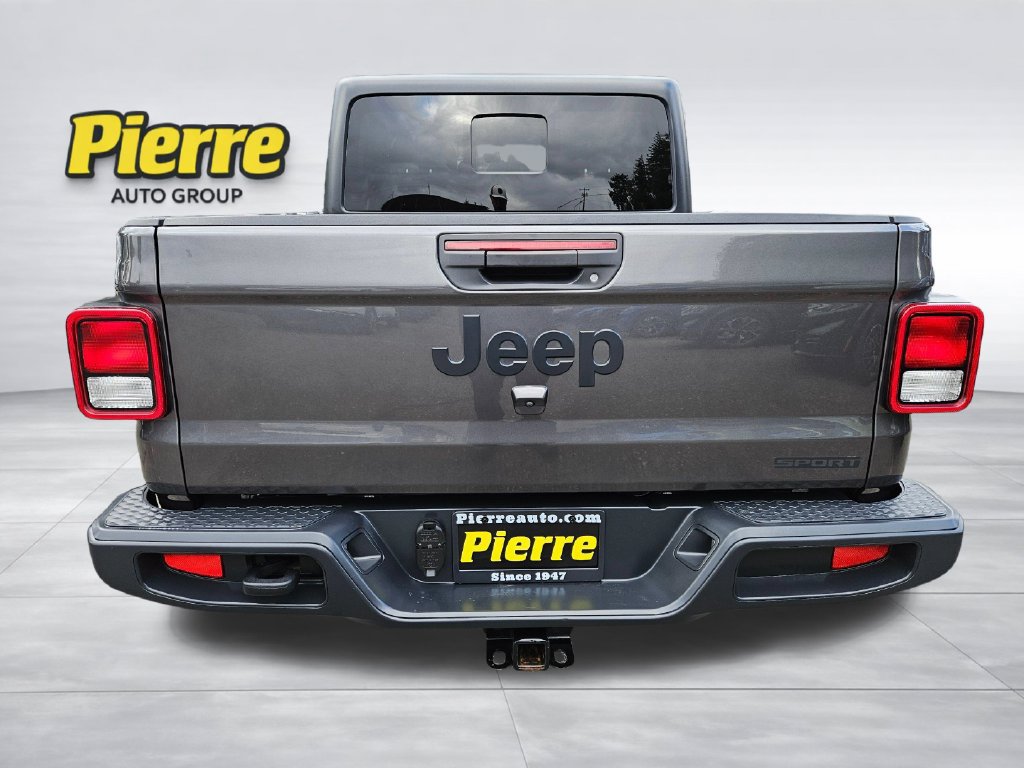 Used 2021 Jeep Gladiator Sport AWD/4WD image 4