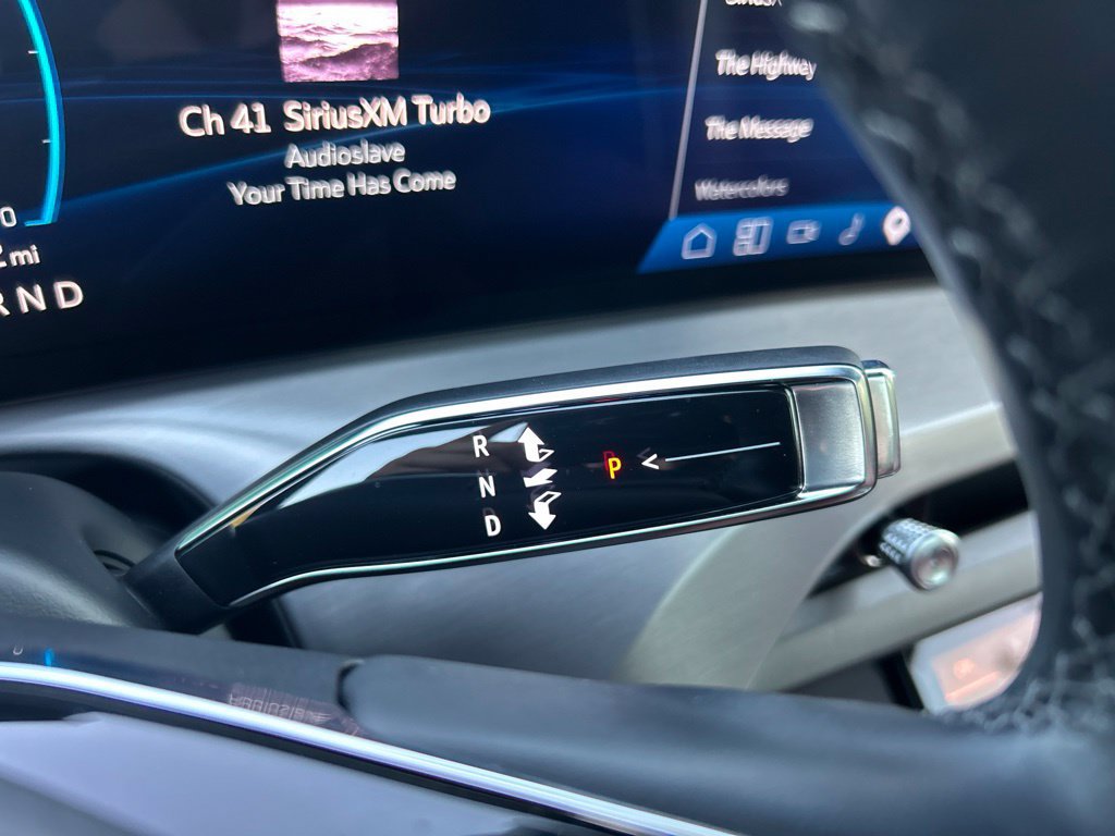 Used 2026 Cadillac Vistiq Platinum AWD/4WD image 60