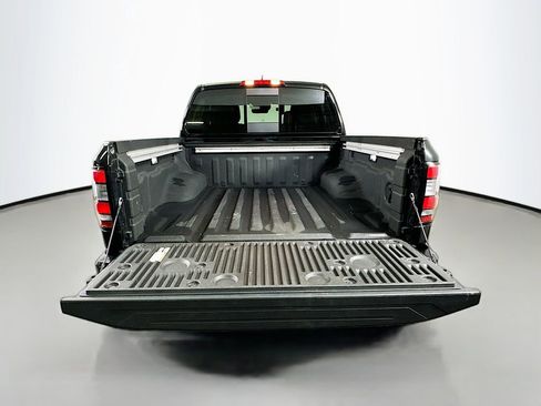 Used 2024 Nissan Frontier SL w/ Technology Package image 34