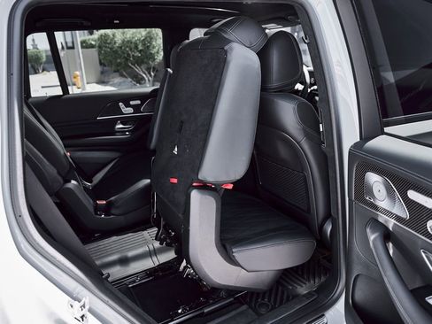 Used 2025 Mercedes-Benz GLS 63 AMG 4MATIC image 47